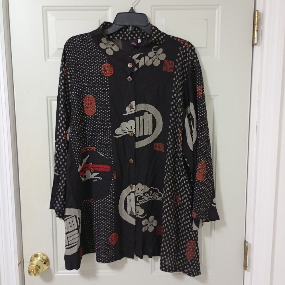 PINK CUPCAKE Women's Printed Tunic Style Button-Down Shirt Size L.